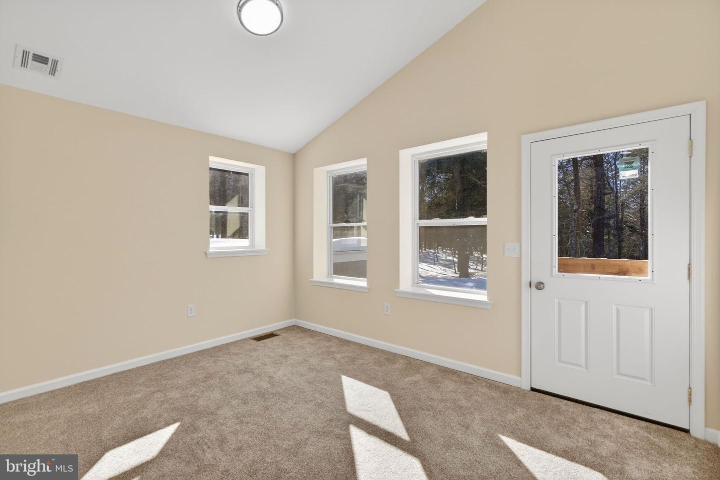 1073 Westside Dr Property Photo 62