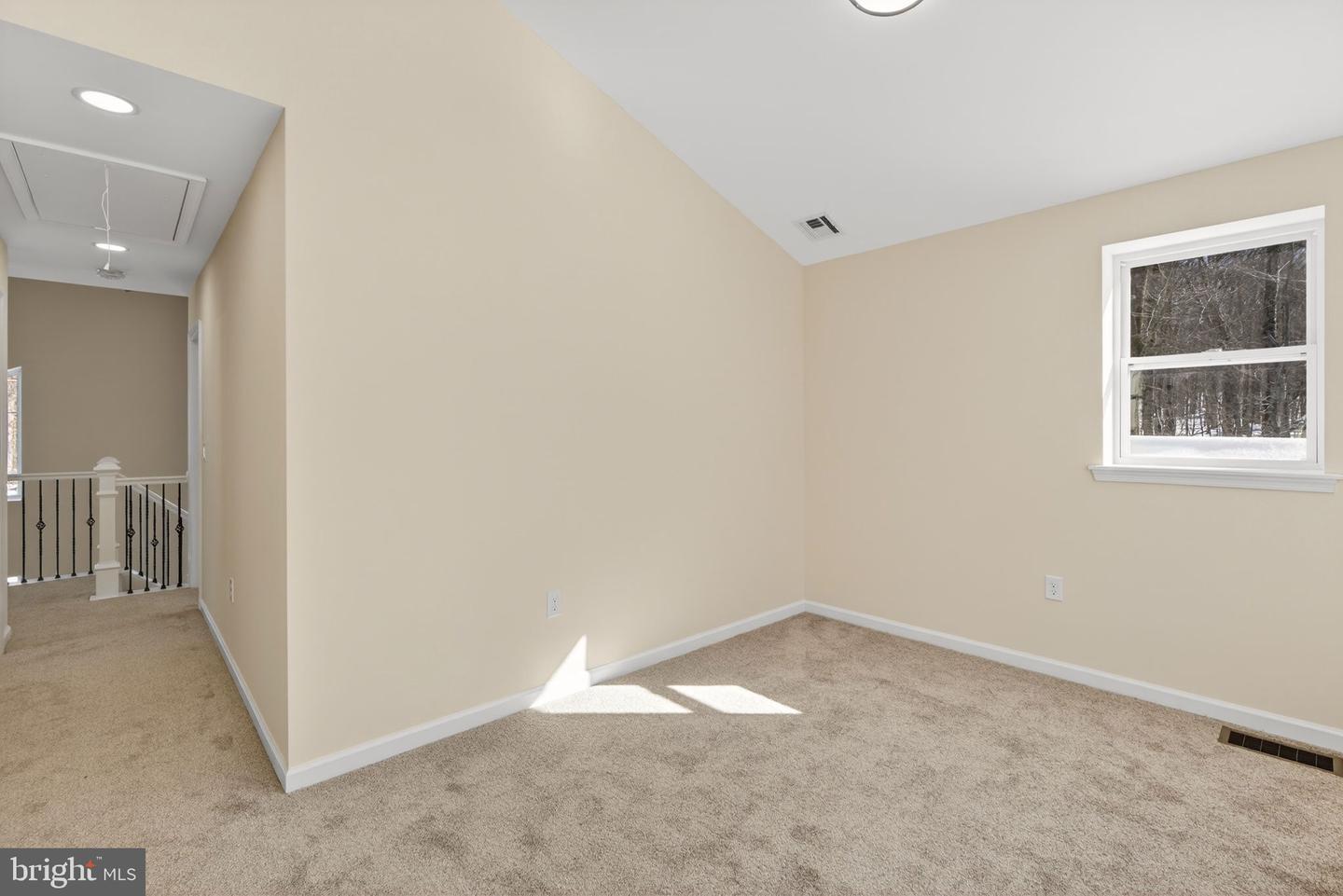 1073 Westside Dr Property Photo 65
