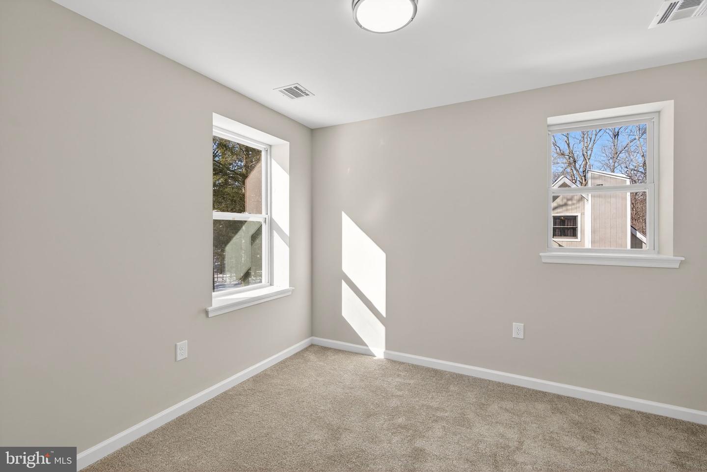 1073 Westside Dr Property Photo 66
