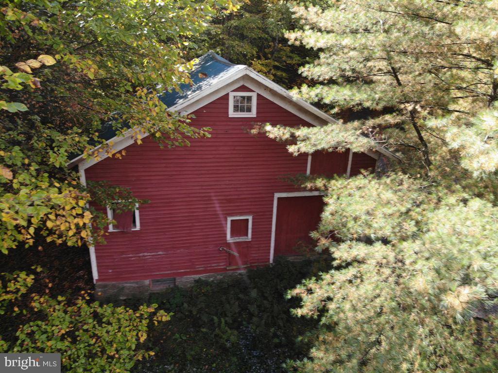 45 Grocery Hill Rd Property Photo 4