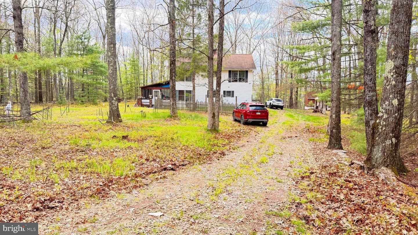 121 Ledgewood Dr Property Photo 2