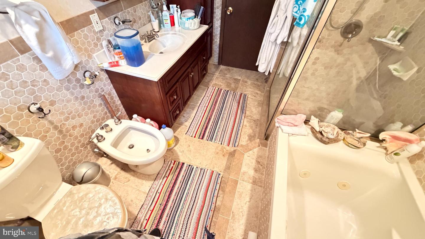121 Ledgewood Dr Property Photo 22