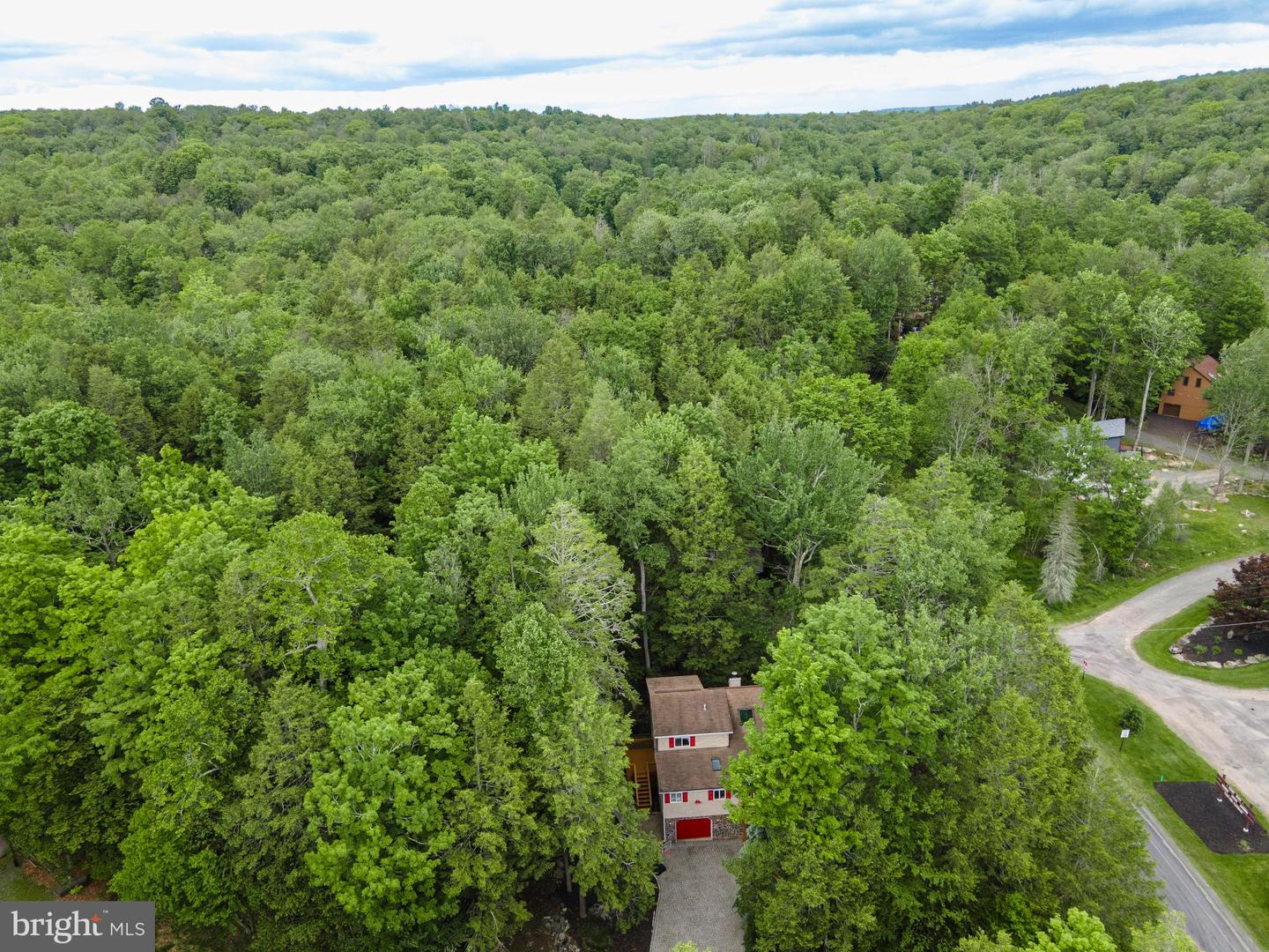 1006 Rolling Hills Dr Property Photo 2