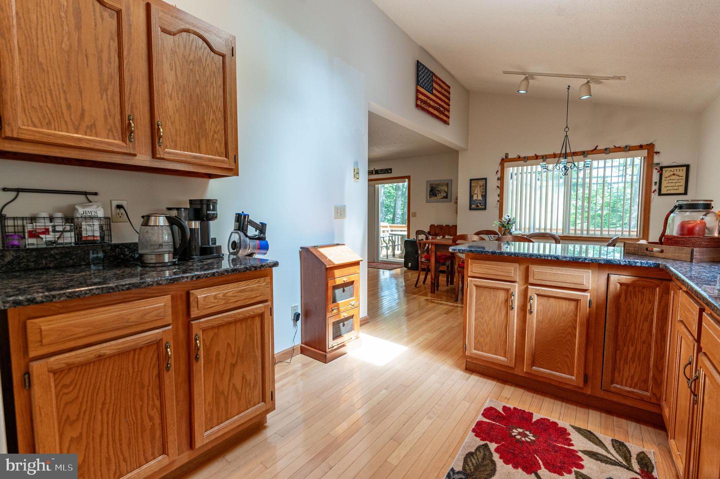 1006 Rolling Hills Dr Property Photo 7