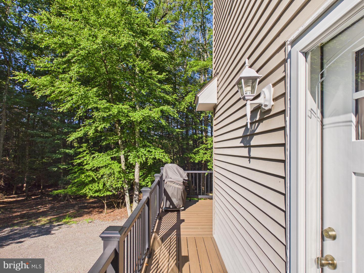 1008 Canoochee Ct Property Photo 18