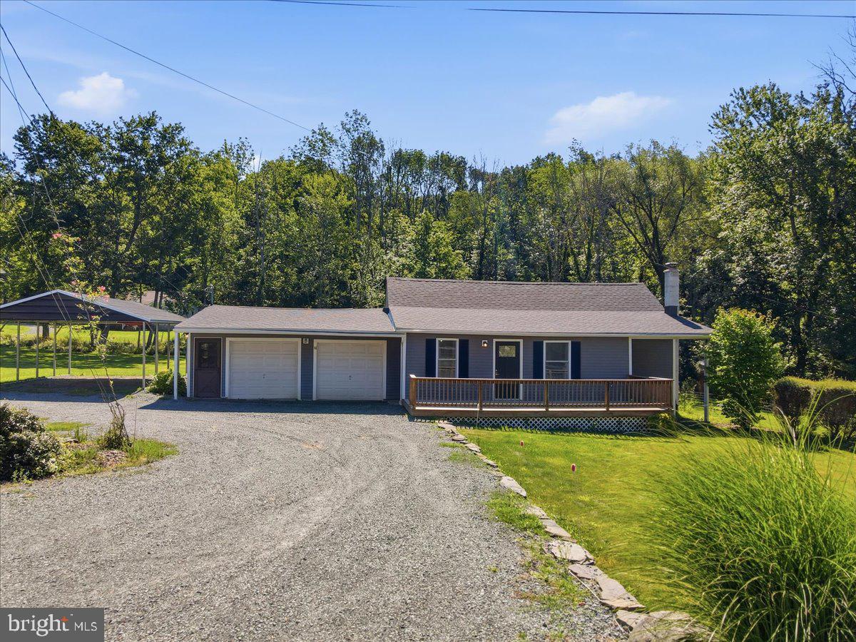 61E LAKESIDE DR