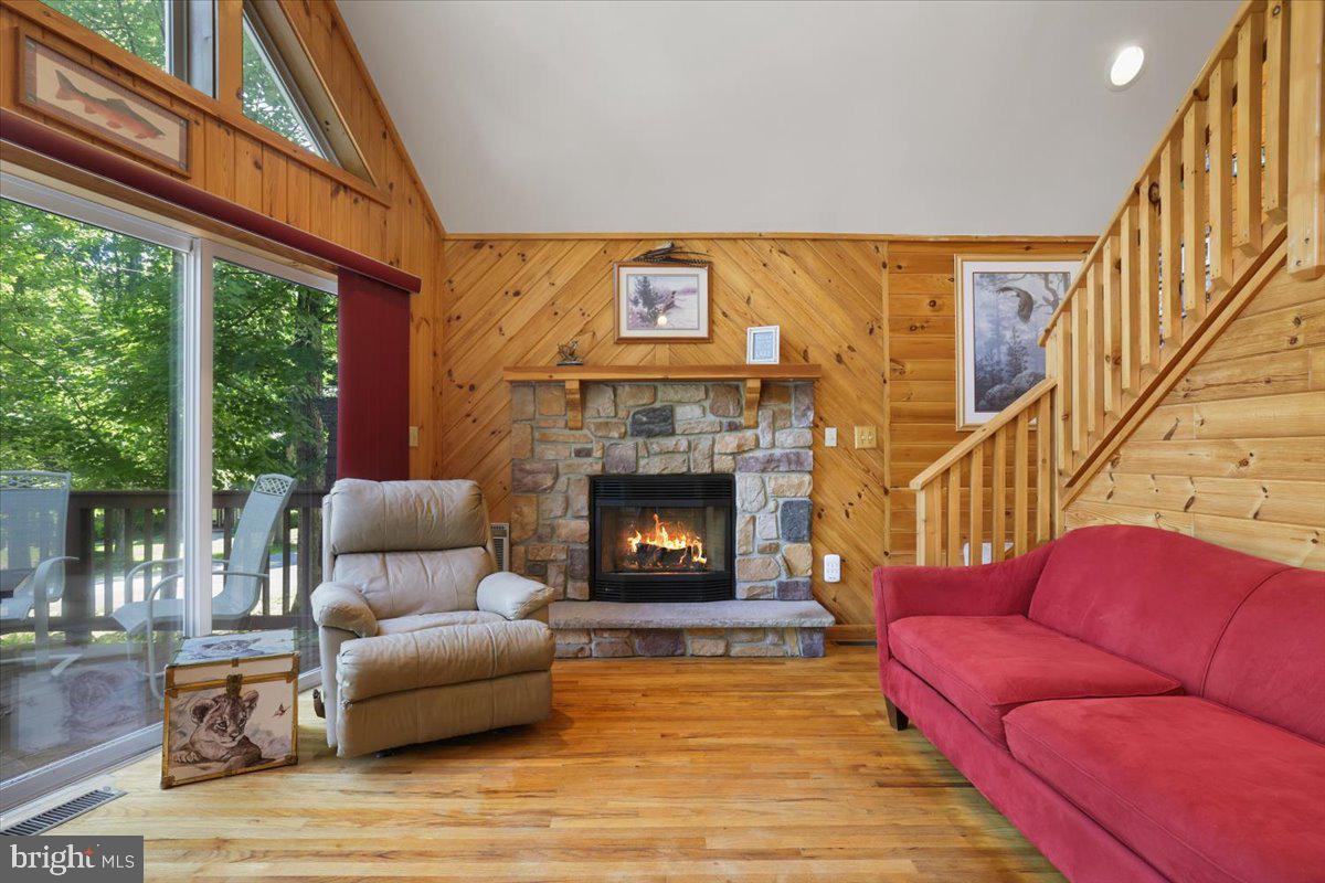 6 Lakeside Dr Property Photo 11