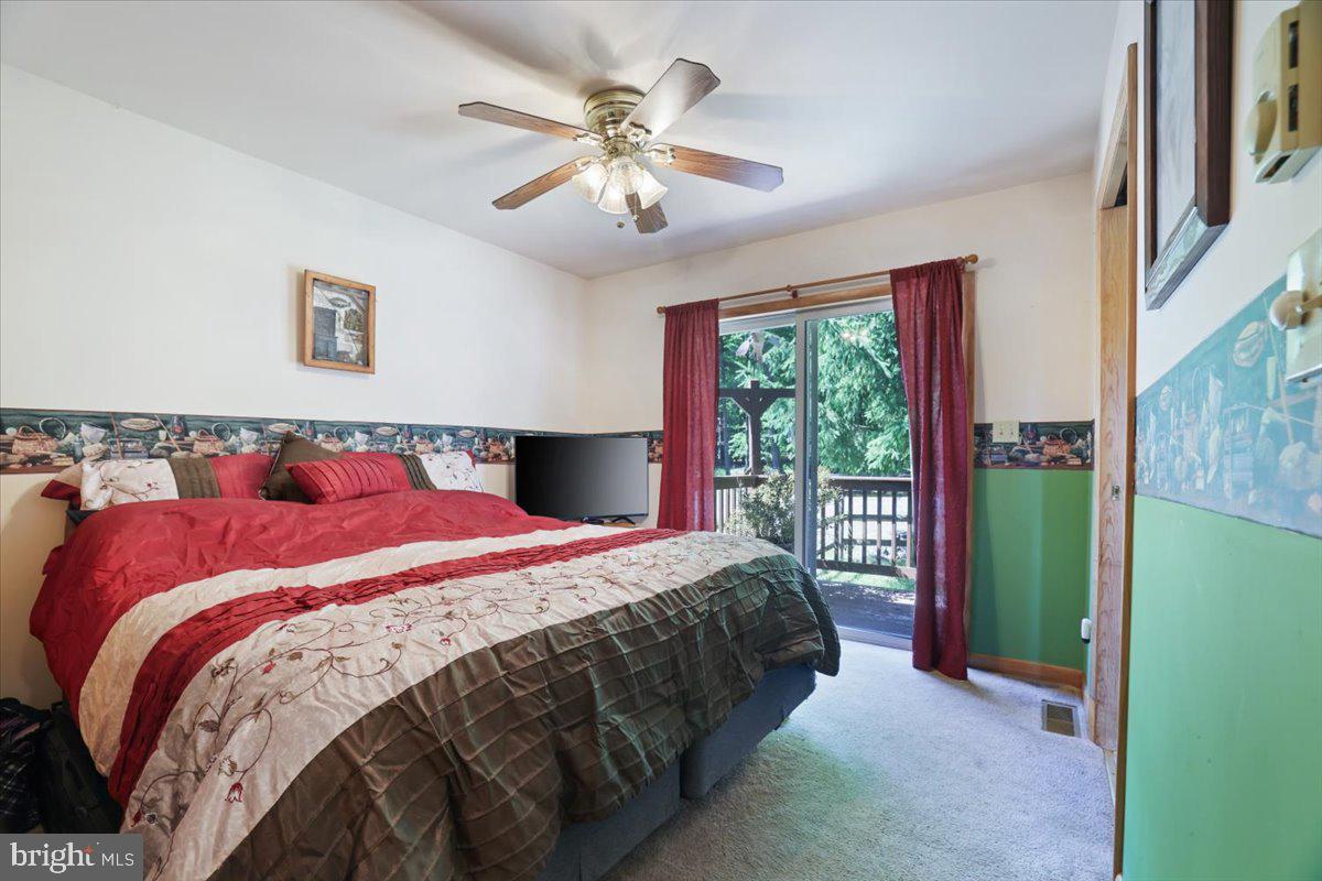 6 Lakeside Dr Property Photo 16