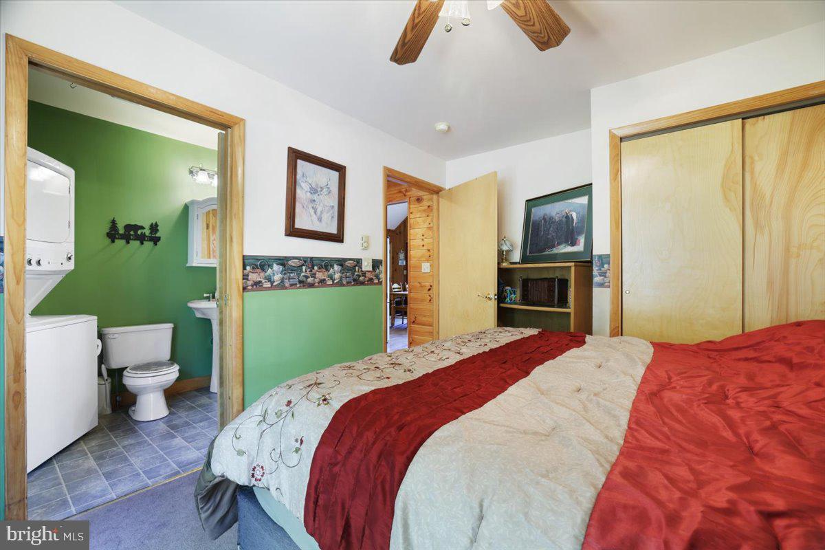 6 Lakeside Dr Property Photo 17