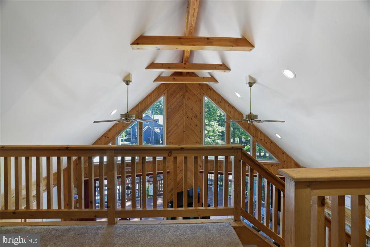 6 Lakeside Dr Property Photo 20