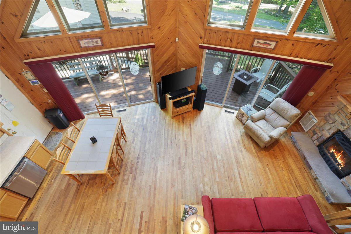 6 Lakeside Dr Property Photo 21