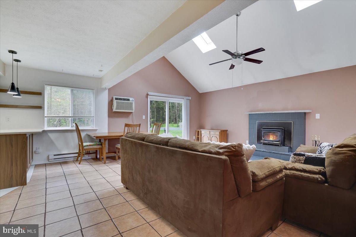 1065 Breezewood Dr Property Photo 10
