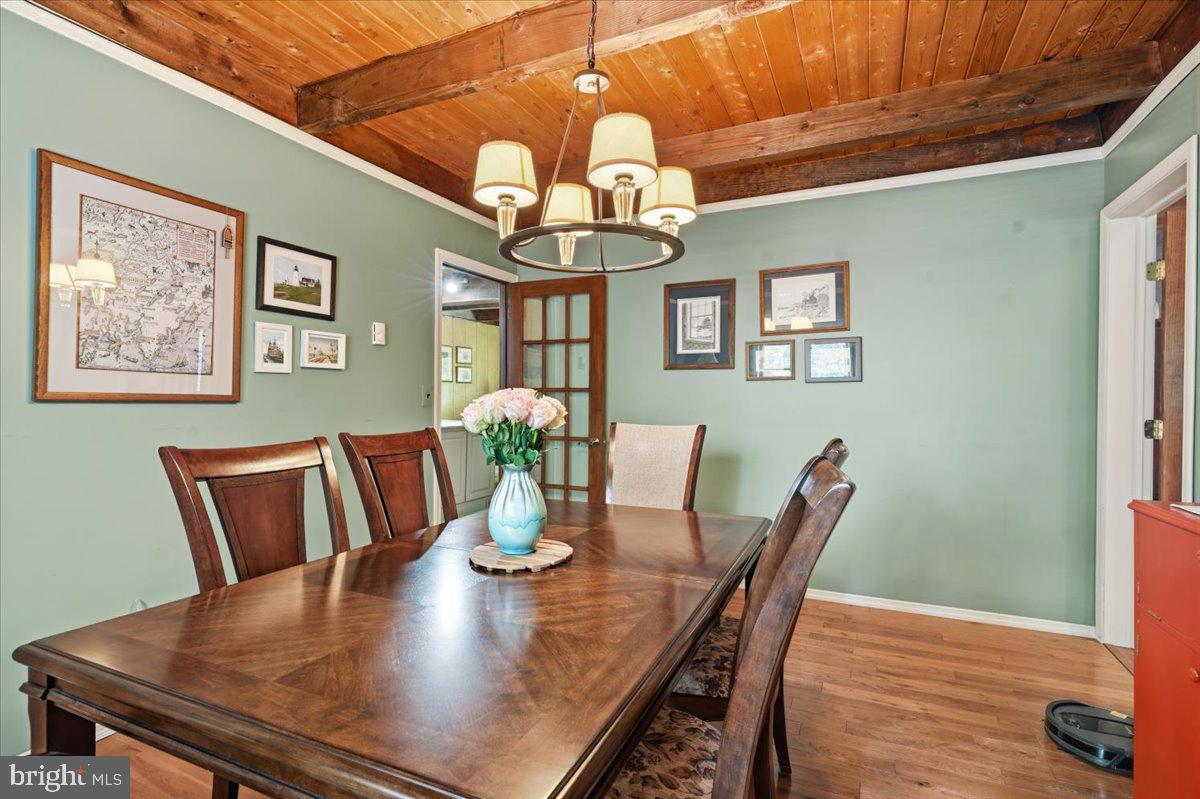 1458 Woodcrest Ln Property Photo 17