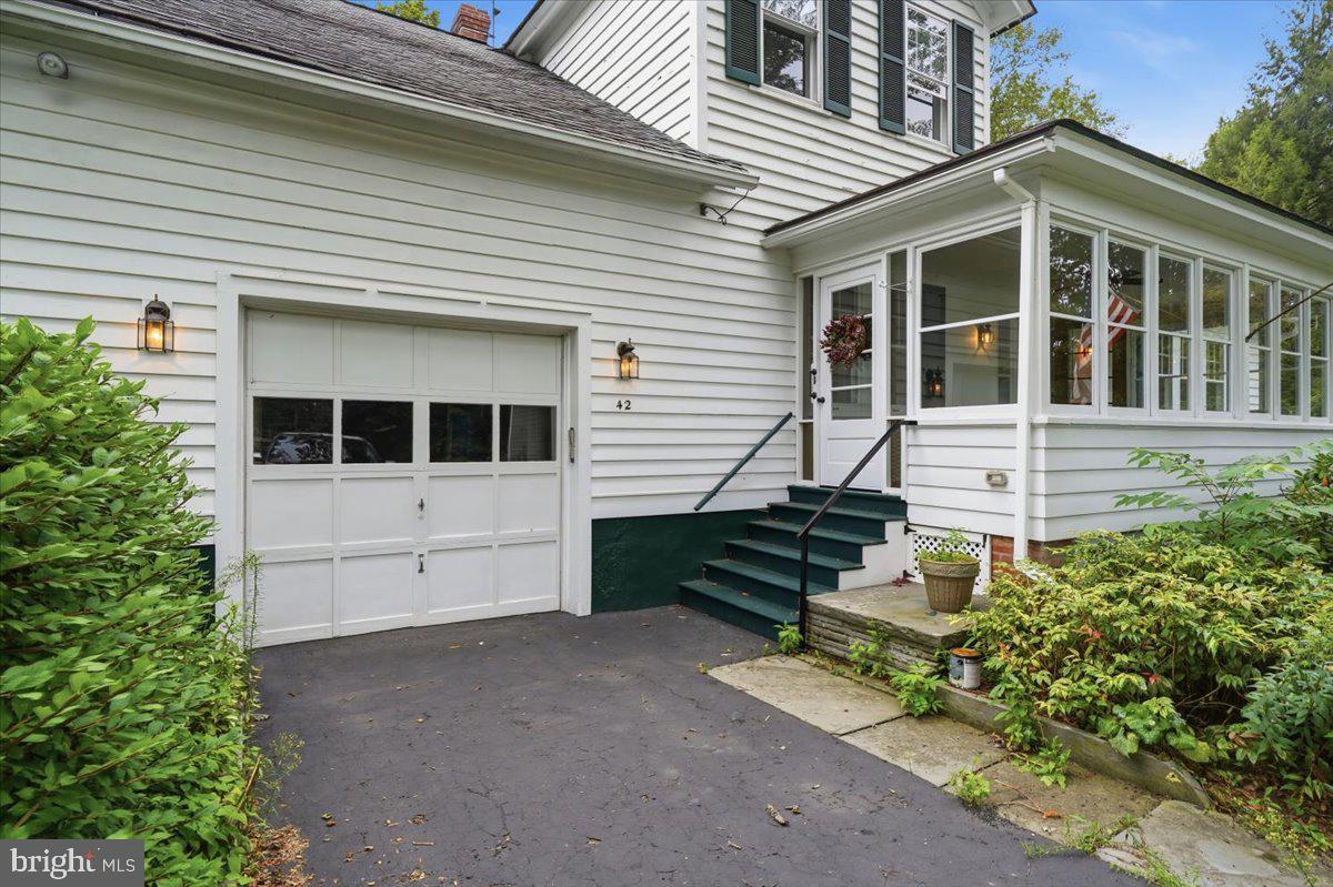 42 River Rd Property Photo 4