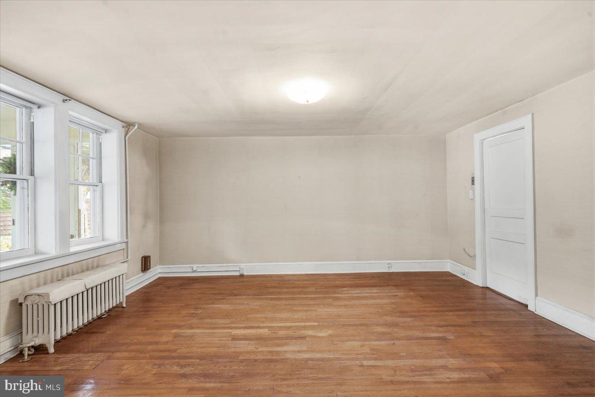 42 River Rd Property Photo 9