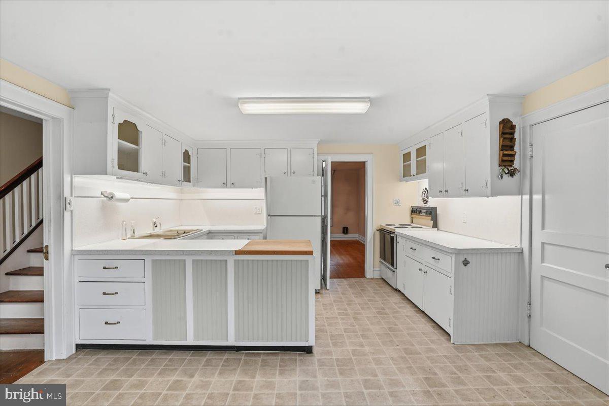 42 River Rd Property Photo 17