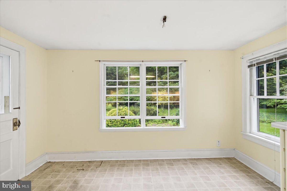 42 River Rd Property Photo 20