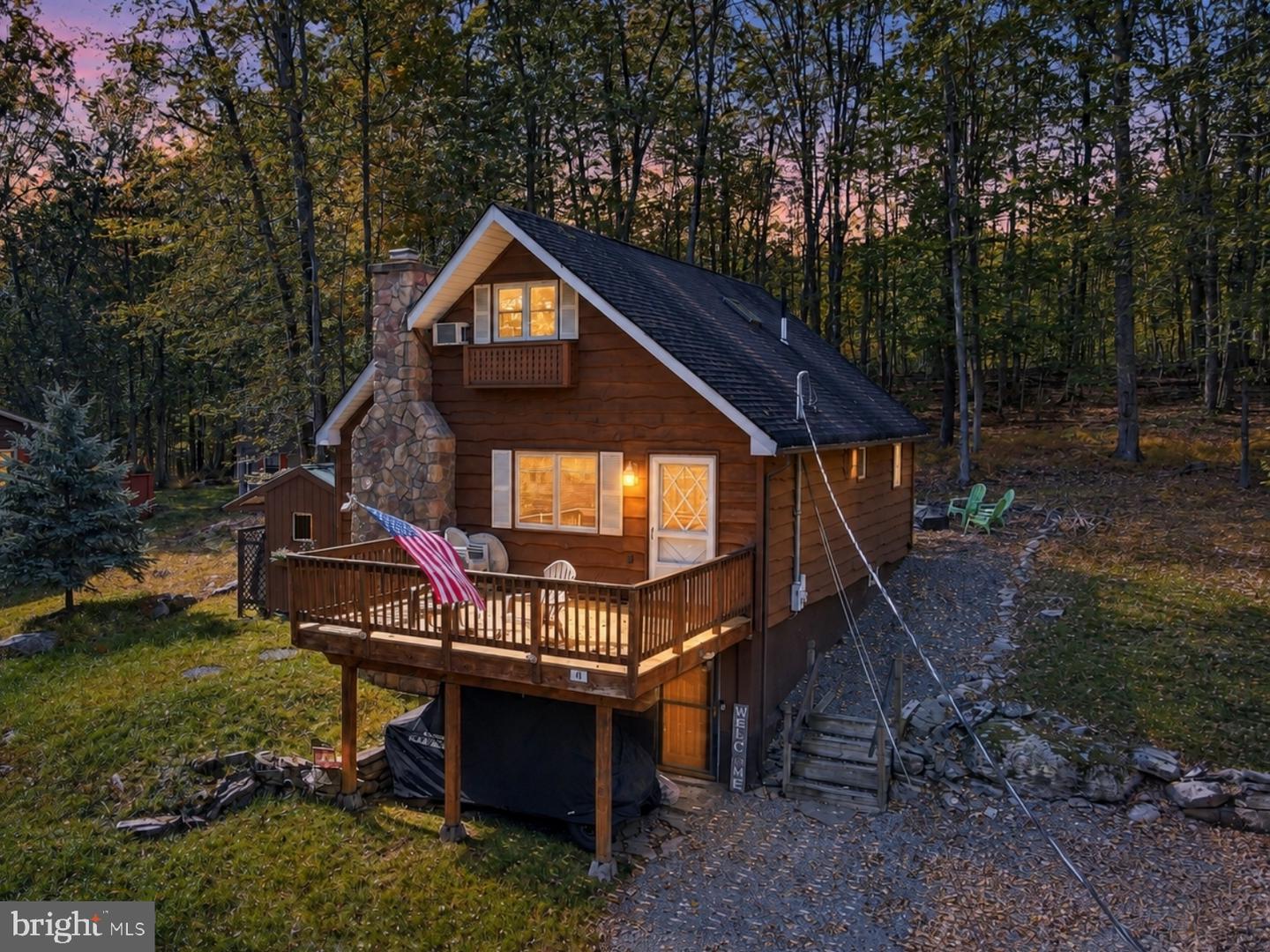 41 DEERFOOT RD Property Photo 1