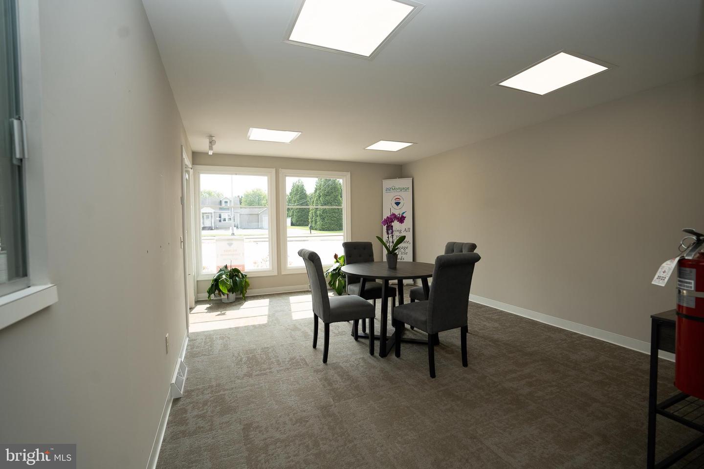 2242 S Queen St Property Photo 5