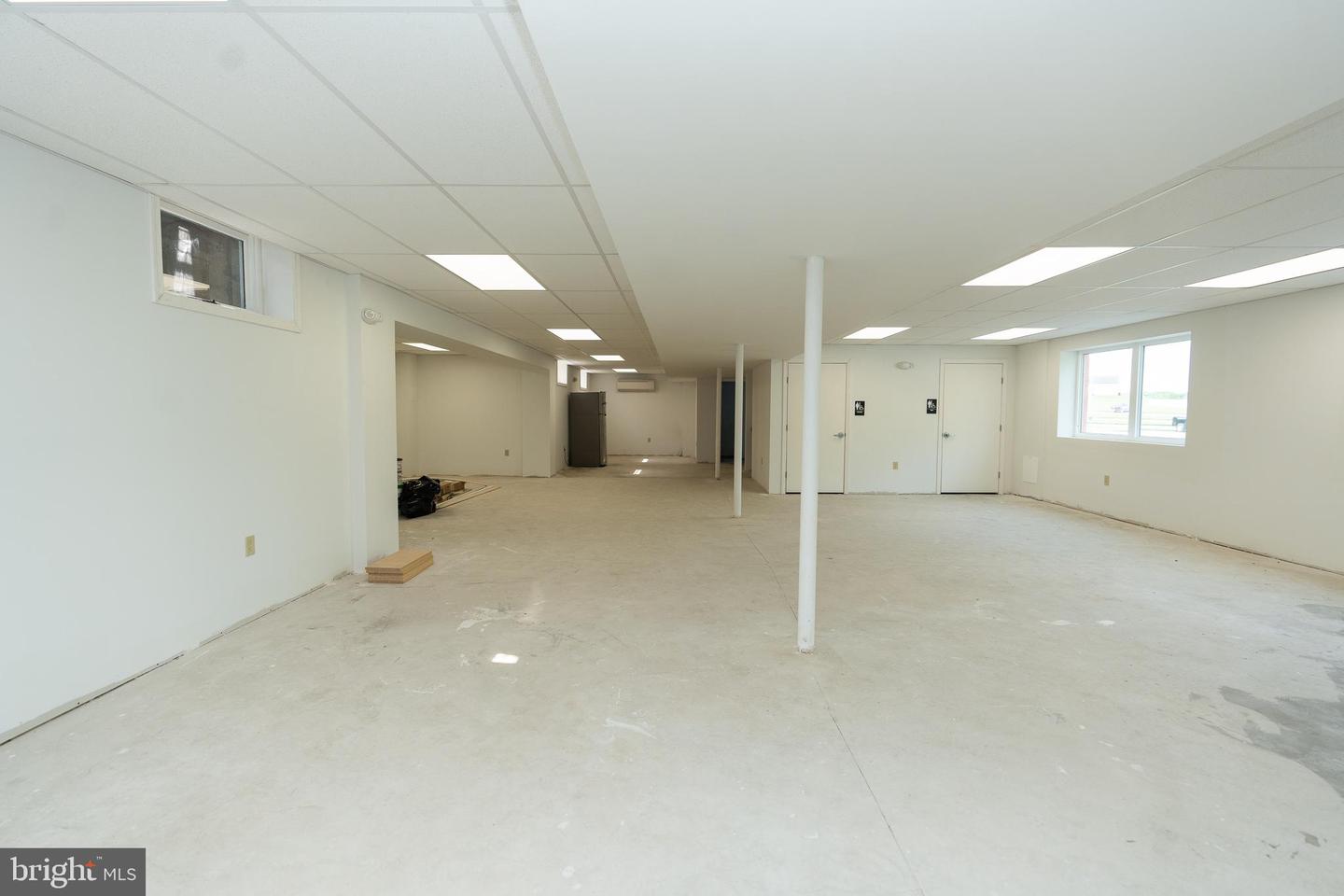 2242 S Queen St Property Photo 28