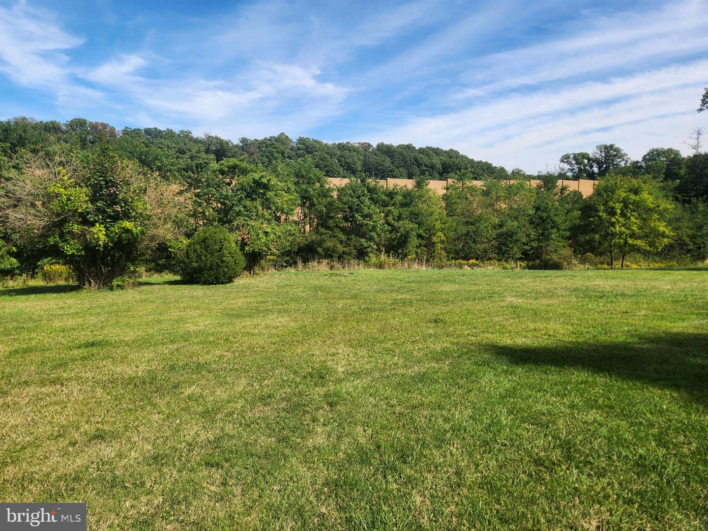 0 ALG EXPY Property Photo 1