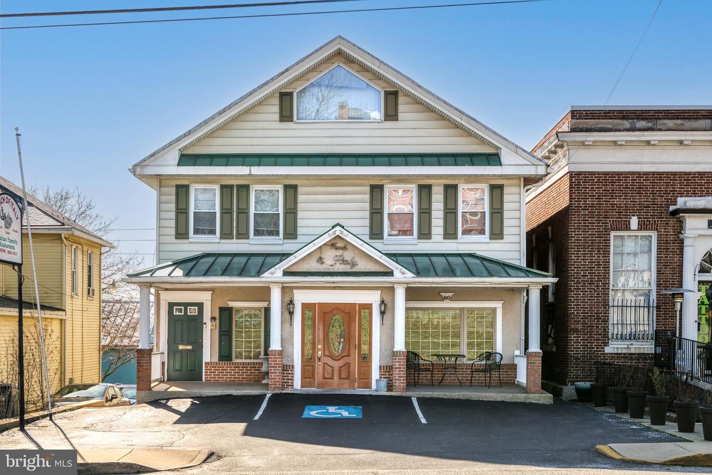 80 W MARKET Property Photo 1