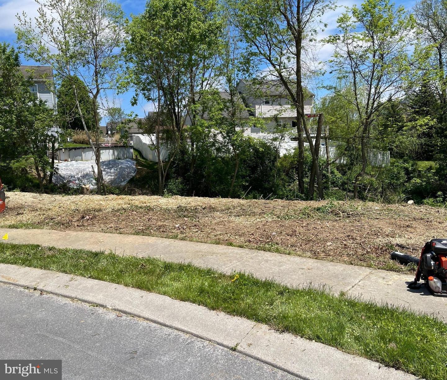 165 Burberry Ln Property Photo