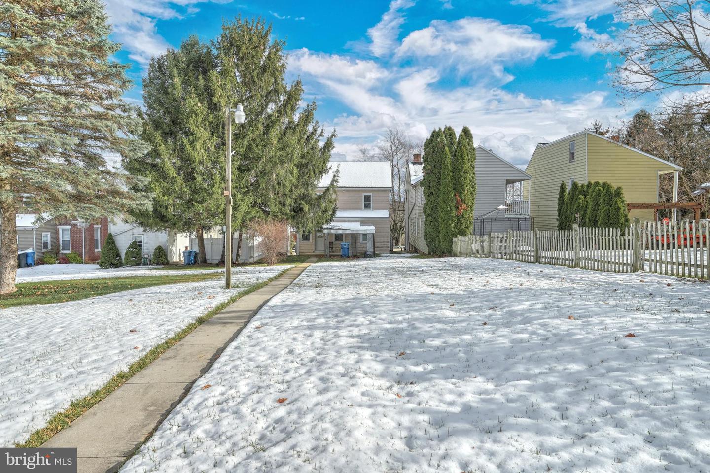 18 S Main St Property Photo 7