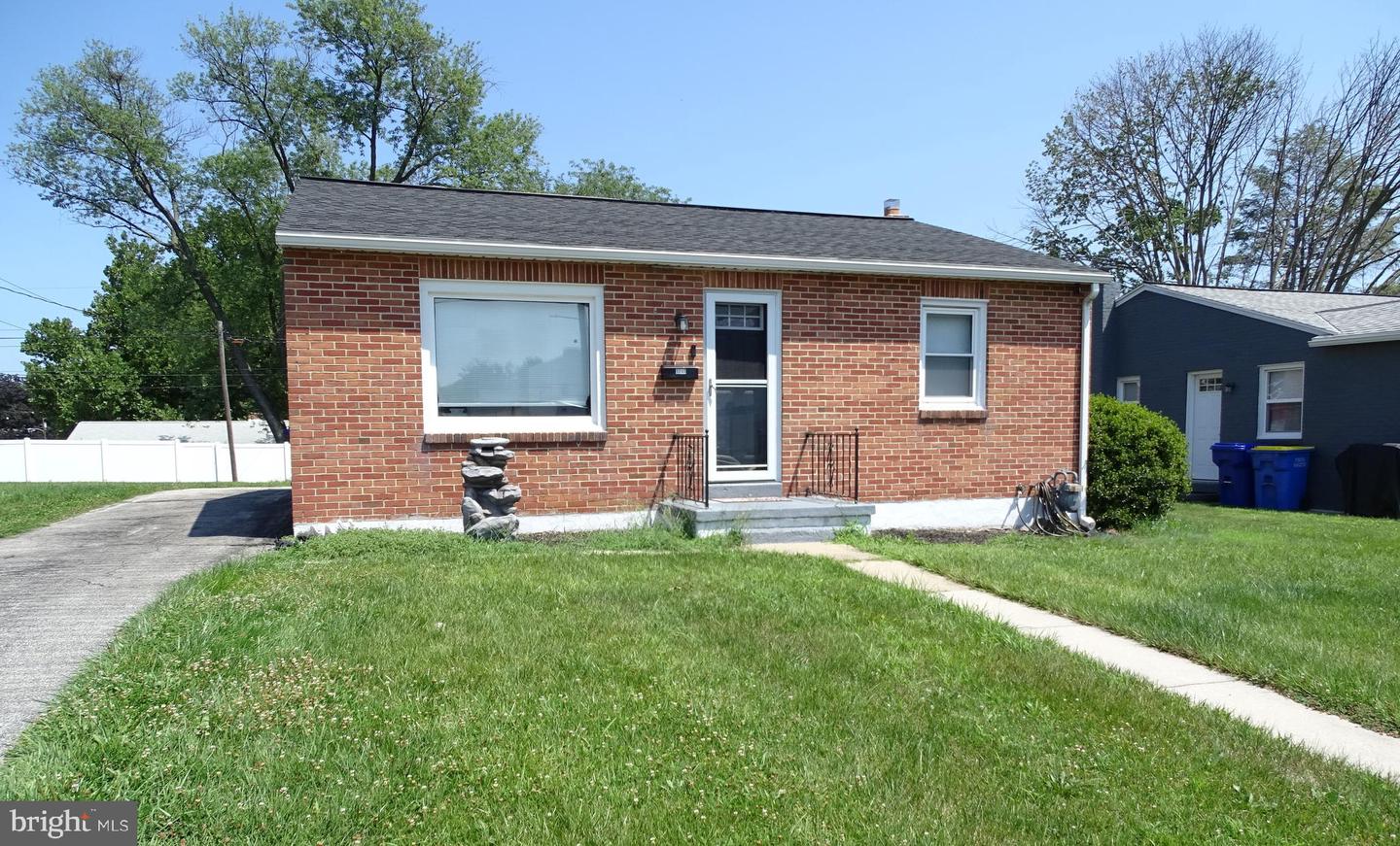 1713 6th Ave Property Photo