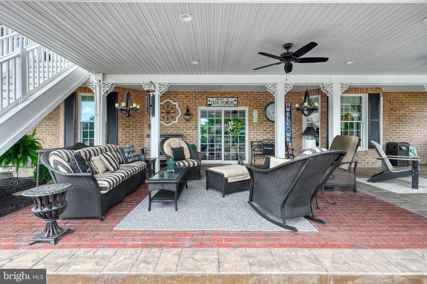 1709 Country Manor Dr Property Photo 14