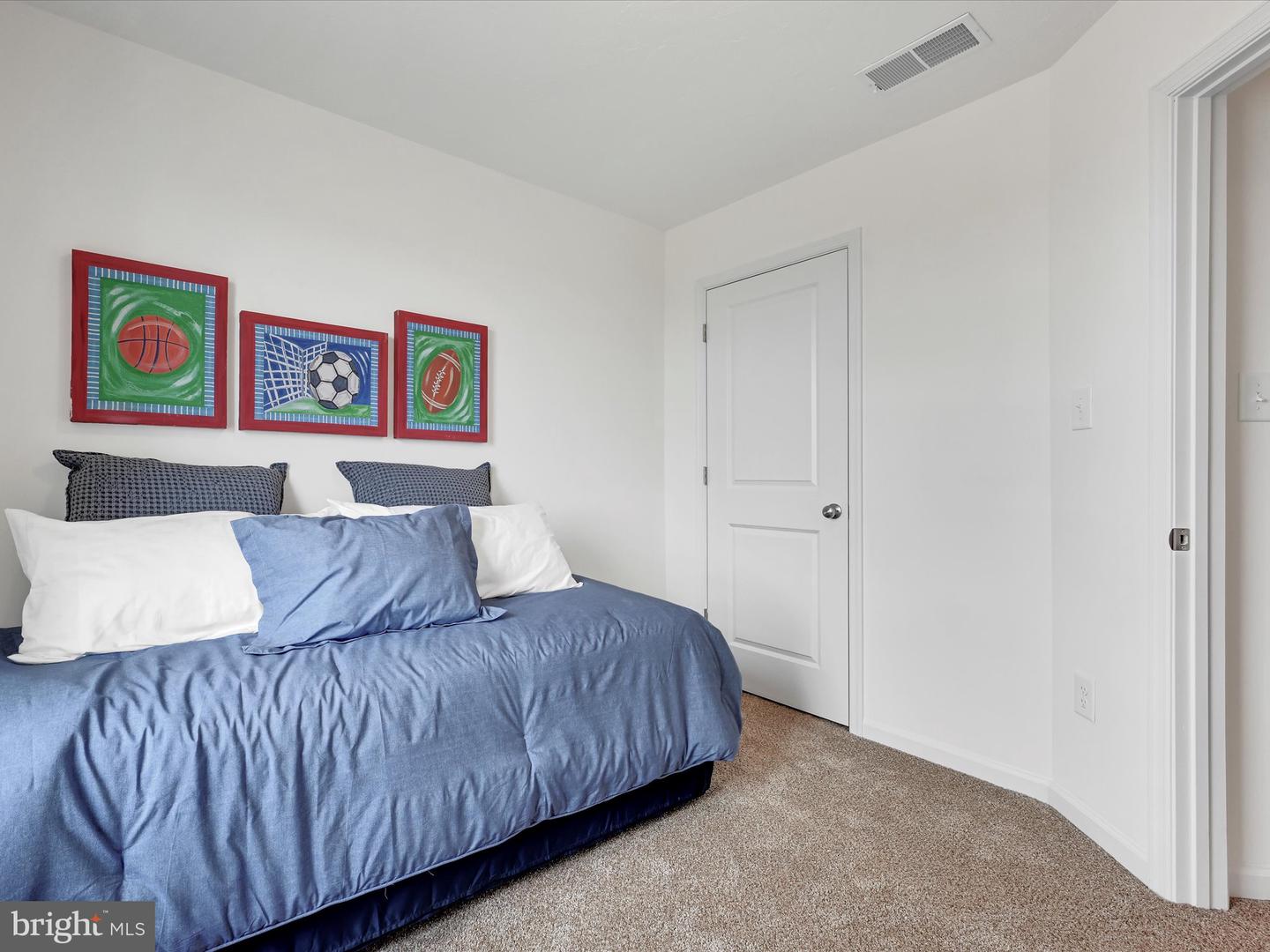 262 Holstein Dr #93 Property Photo 18