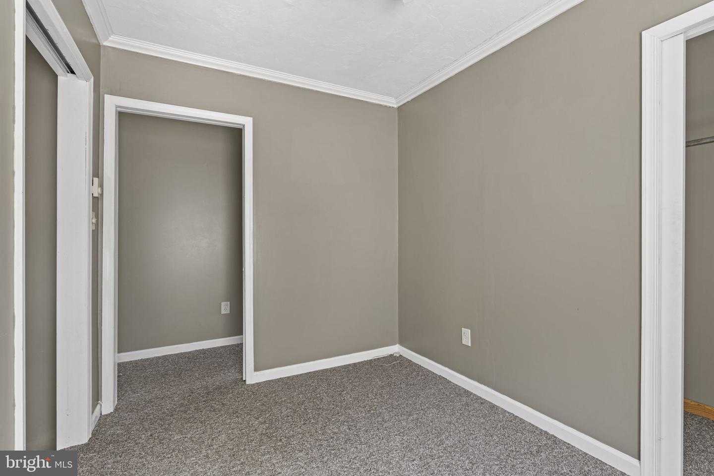 1422 S George St Property Photo 26
