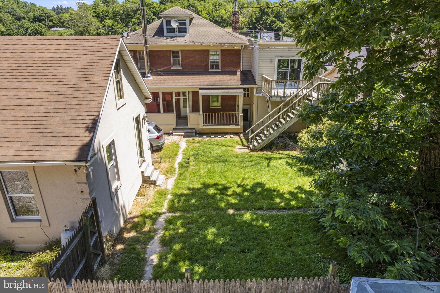 1422 S George St Property Photo 48