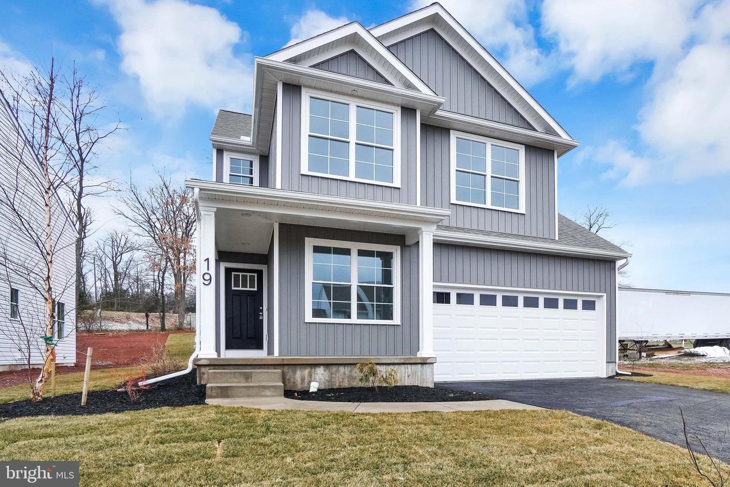 19 Eli Dr Property Photo