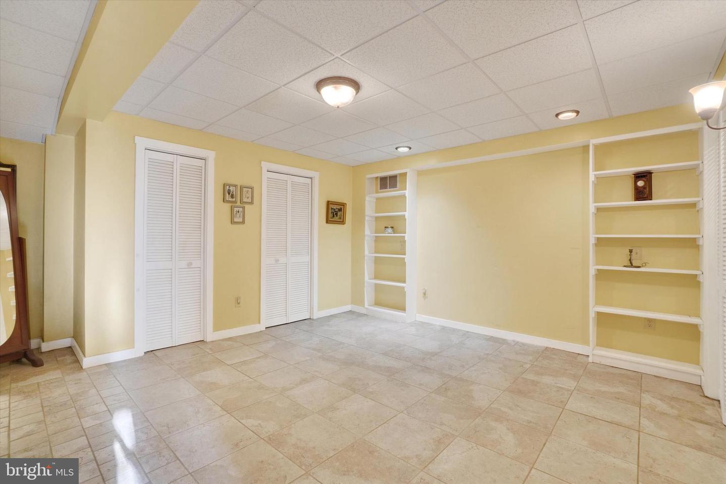255 Meadow Rd Property Photo 12