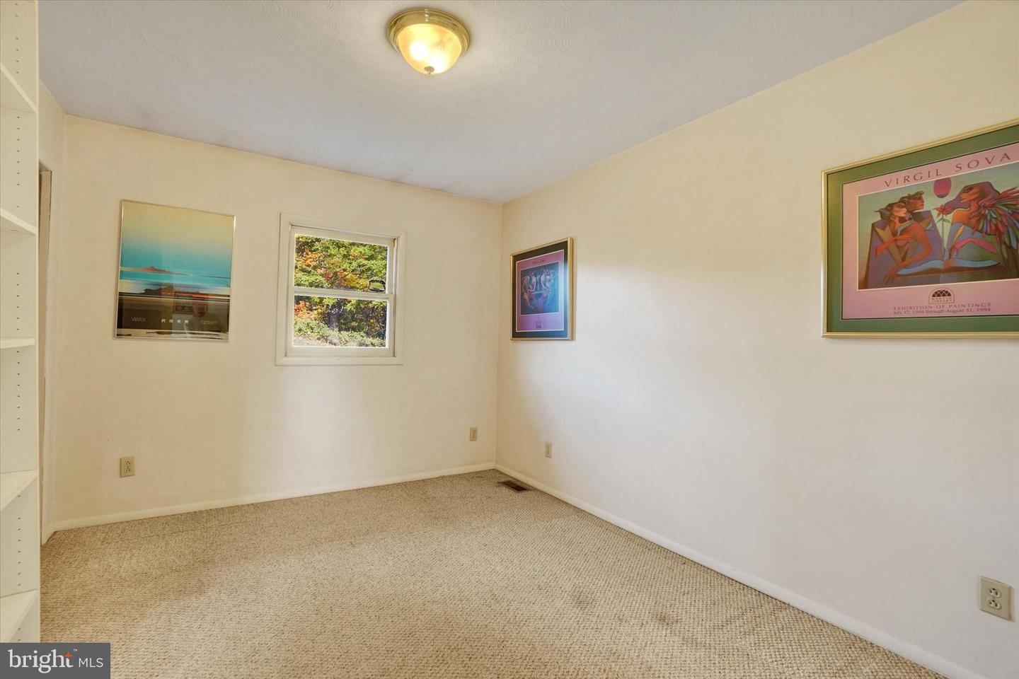 255 Meadow Rd Property Photo 22
