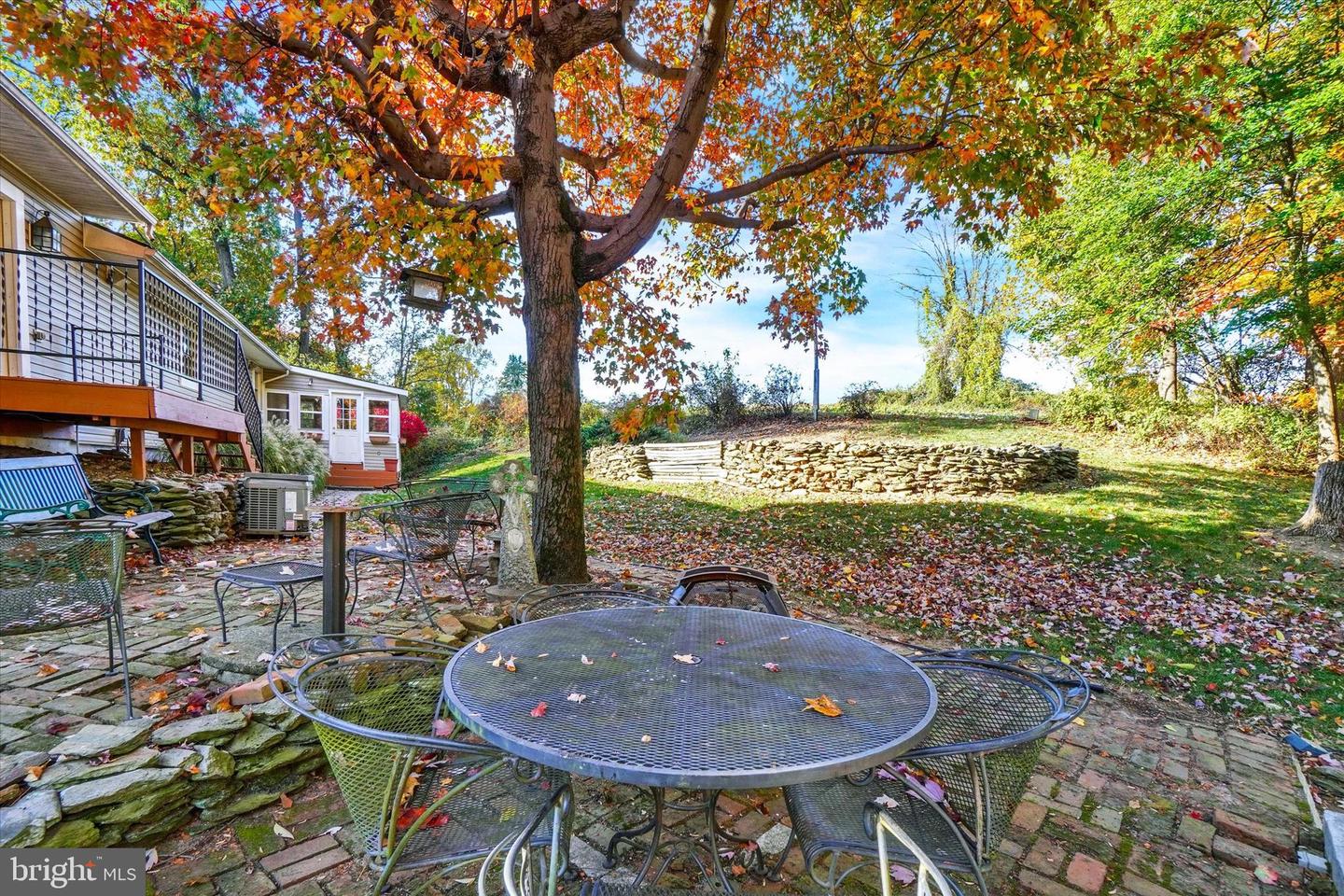 255 Meadow Rd Property Photo 34