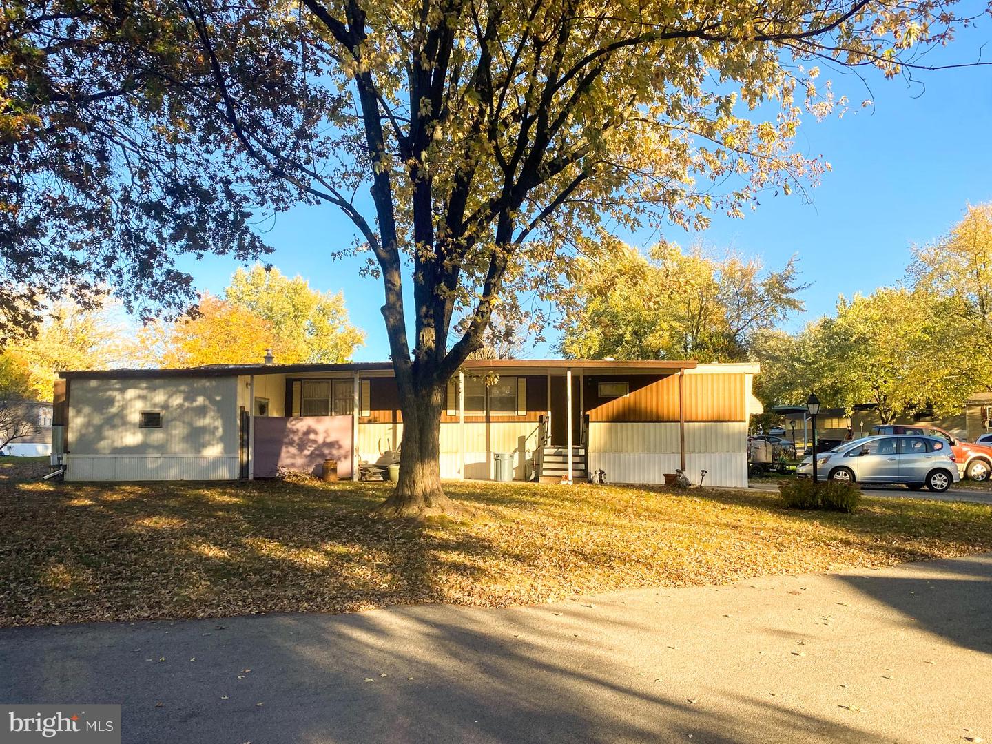 160 Crestwood Dr Property Photo