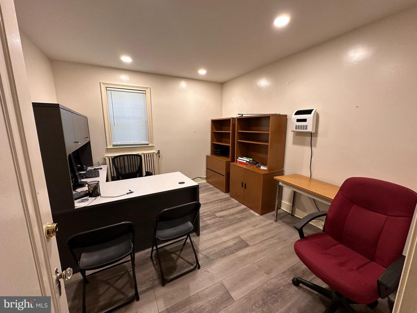 1205 E Market St Property Photo 21