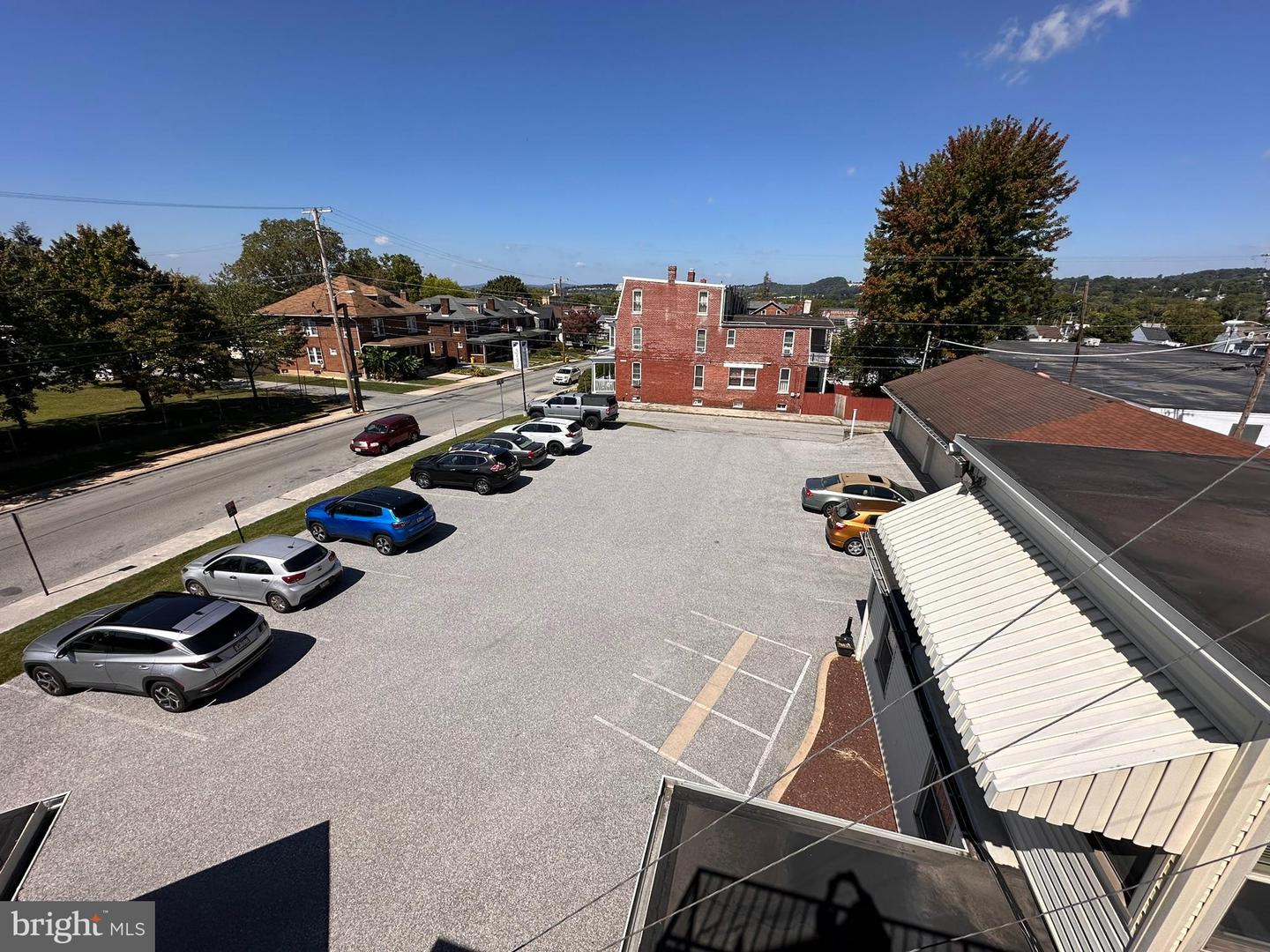 1205 E Market St Property Photo 29