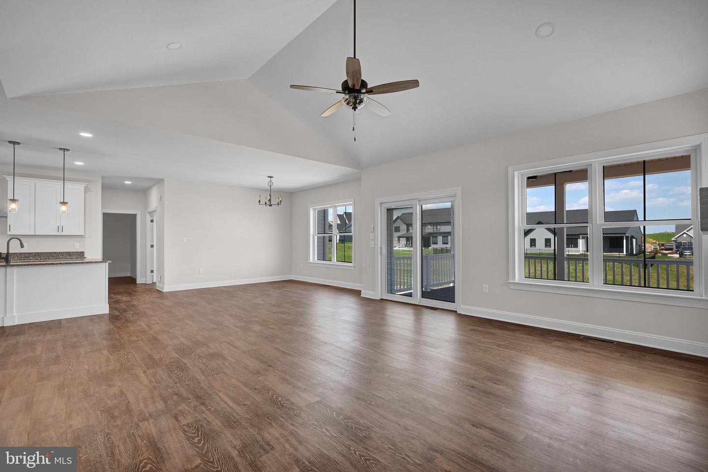 3297 Wentworth Way Property Photo 5