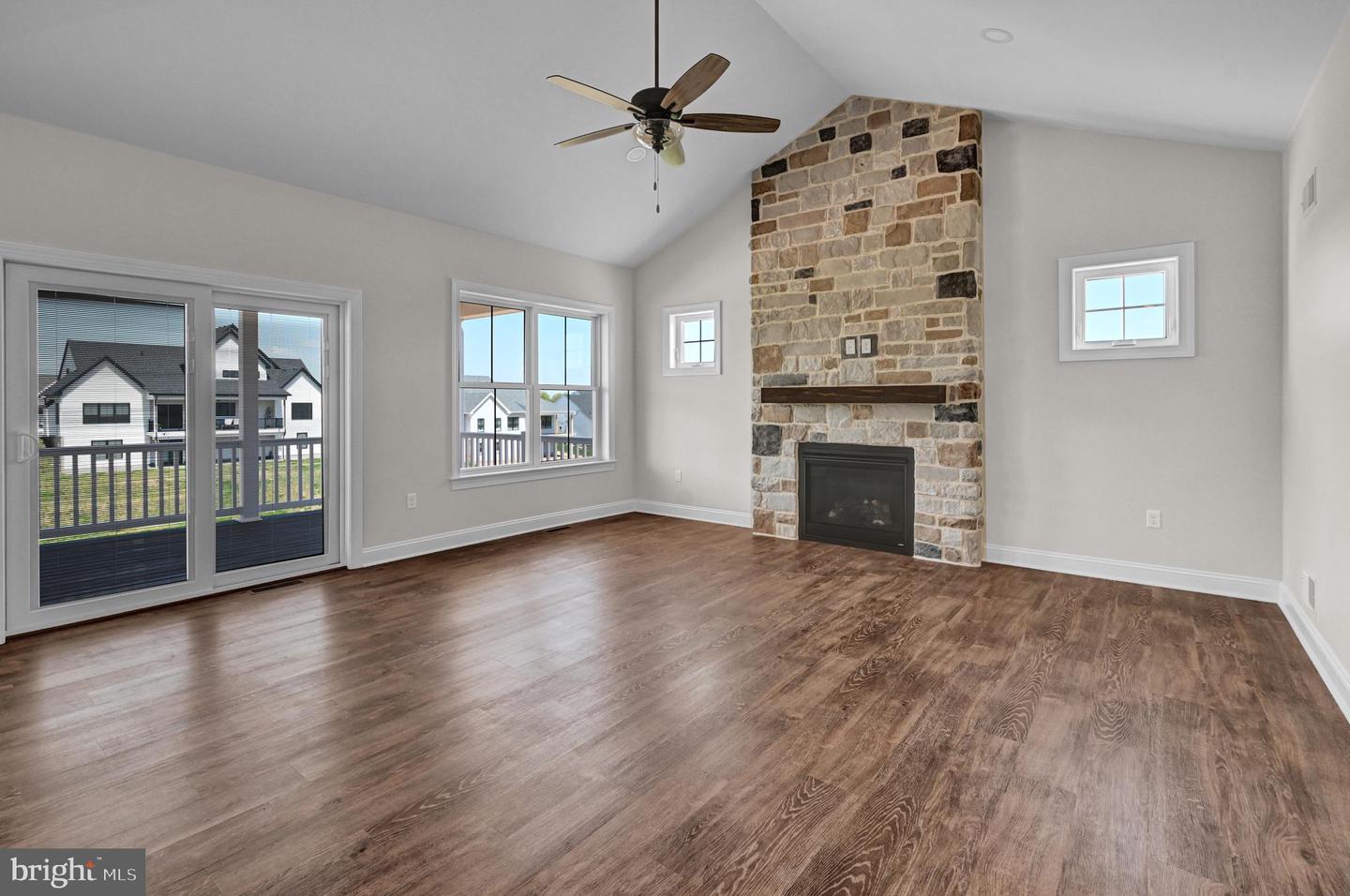 3297 Wentworth Way Property Photo 6