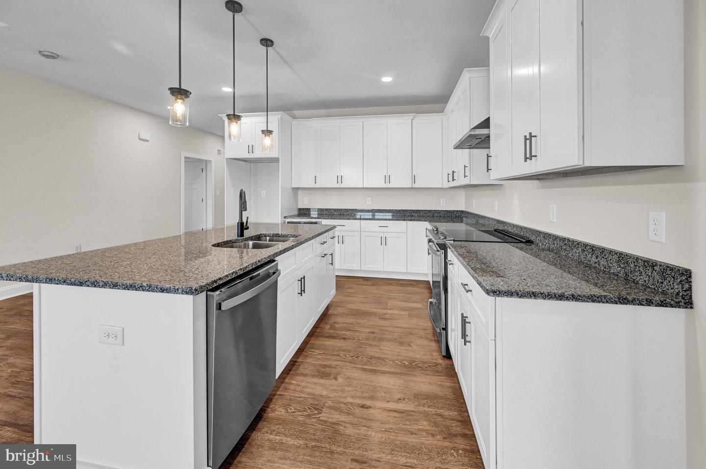 3297 Wentworth Way Property Photo 11