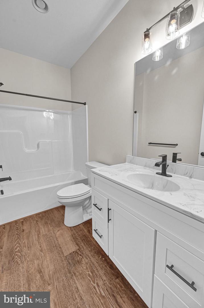 3297 Wentworth Way Property Photo 14