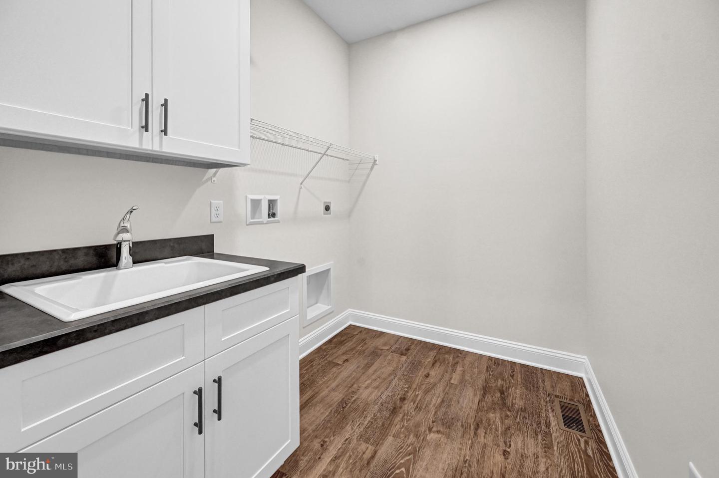 3297 Wentworth Way Property Photo 21