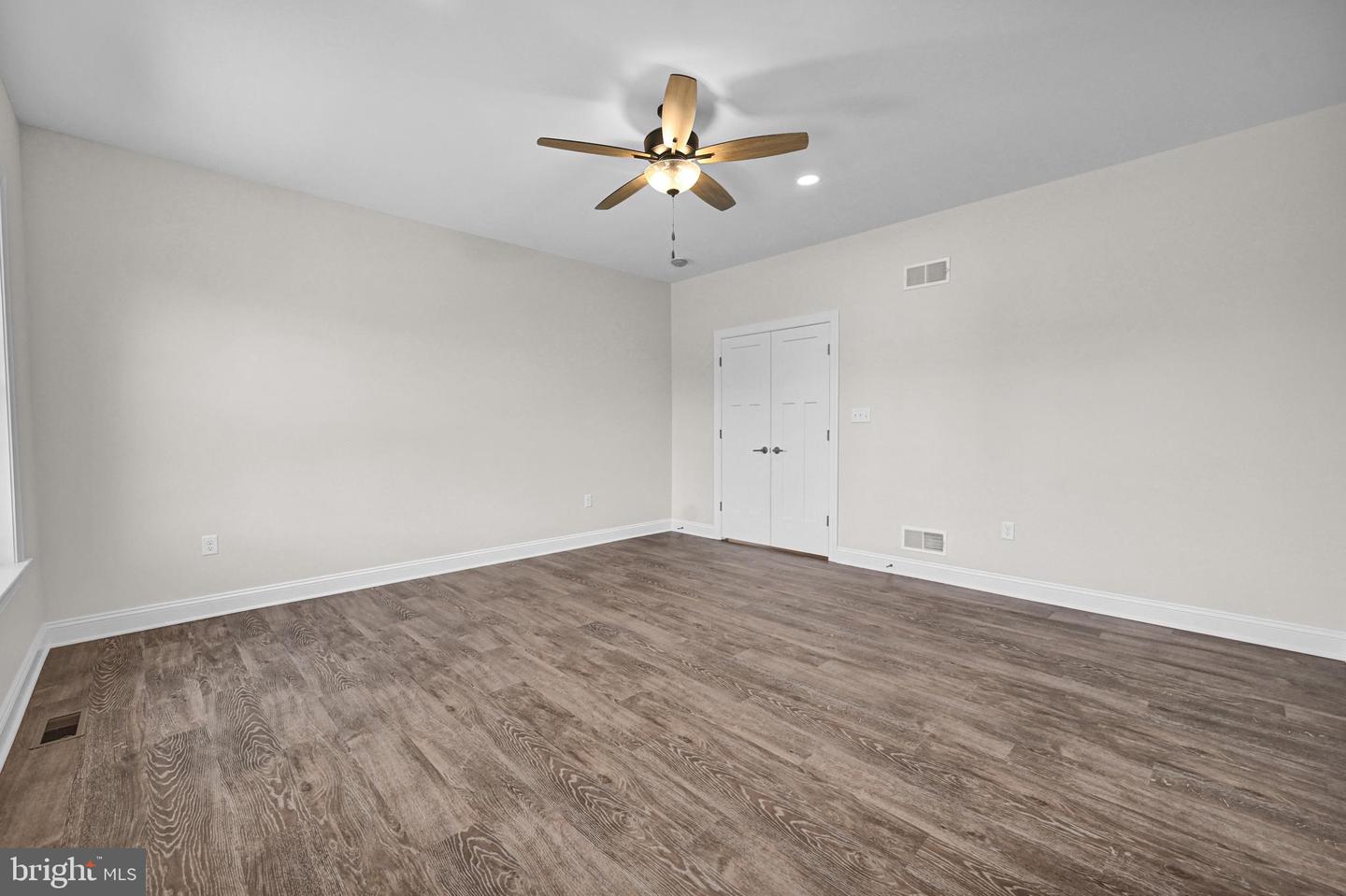 3297 Wentworth Way Property Photo 24