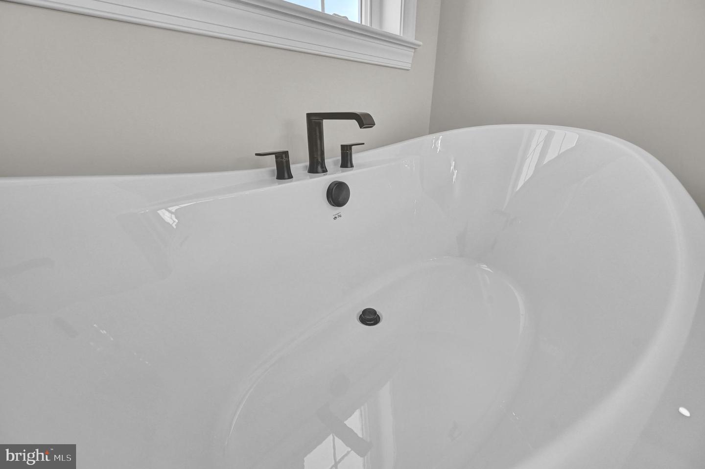 3297 Wentworth Way Property Photo 28
