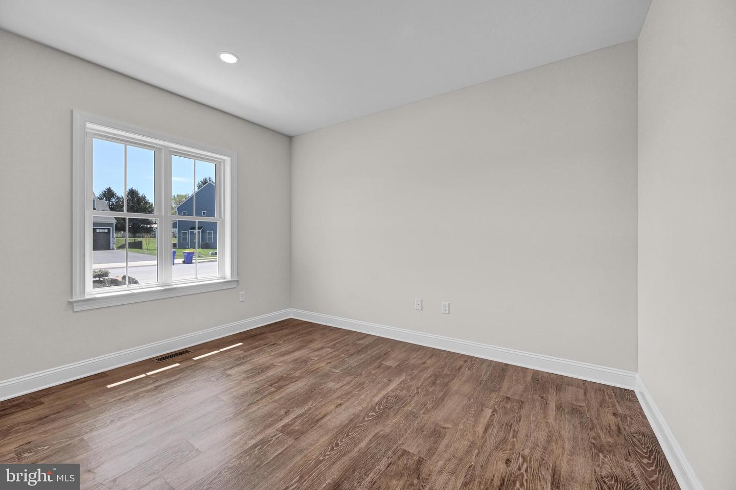 3297 Wentworth Way Property Photo 30