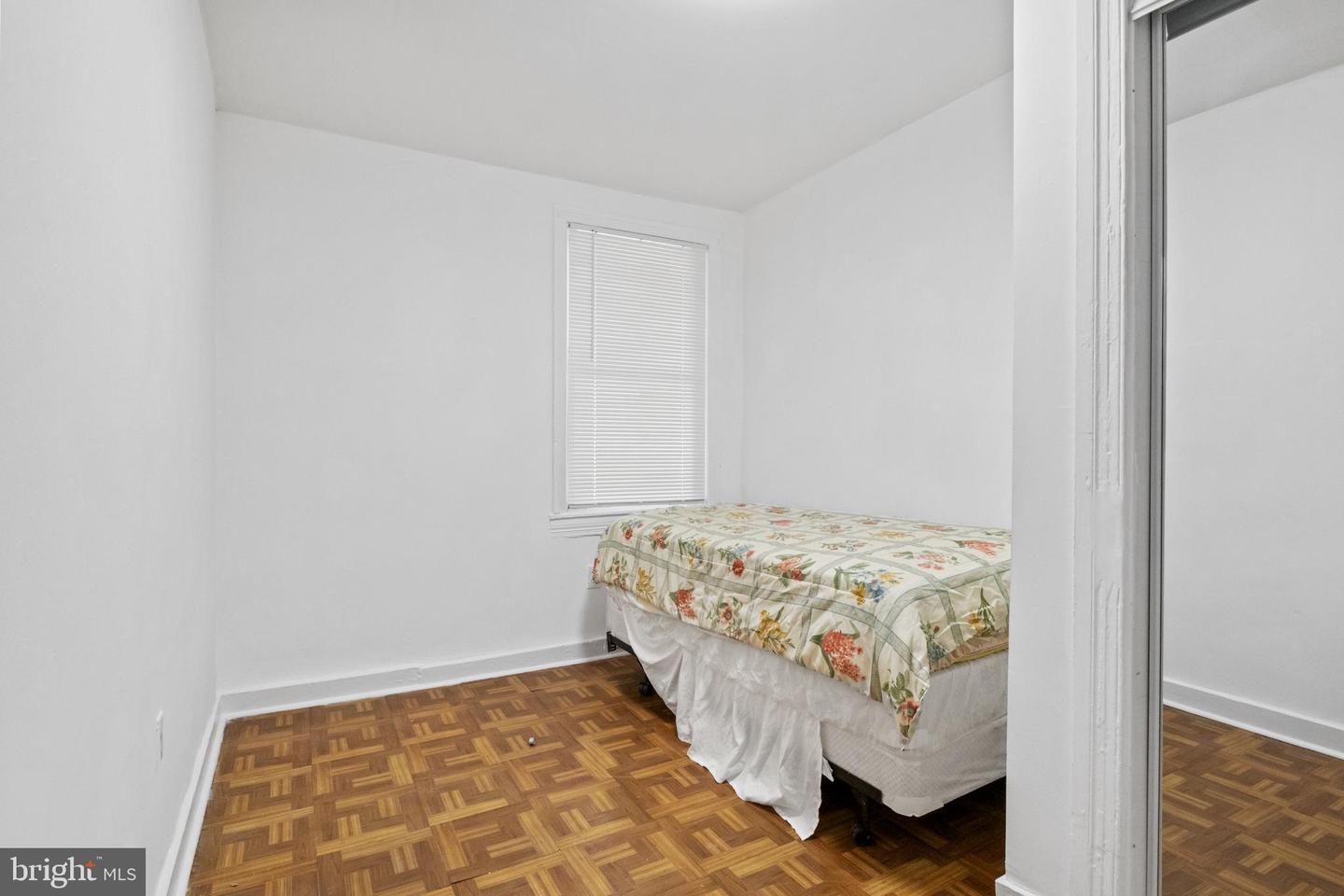 538-540 E Market St Property Photo 15