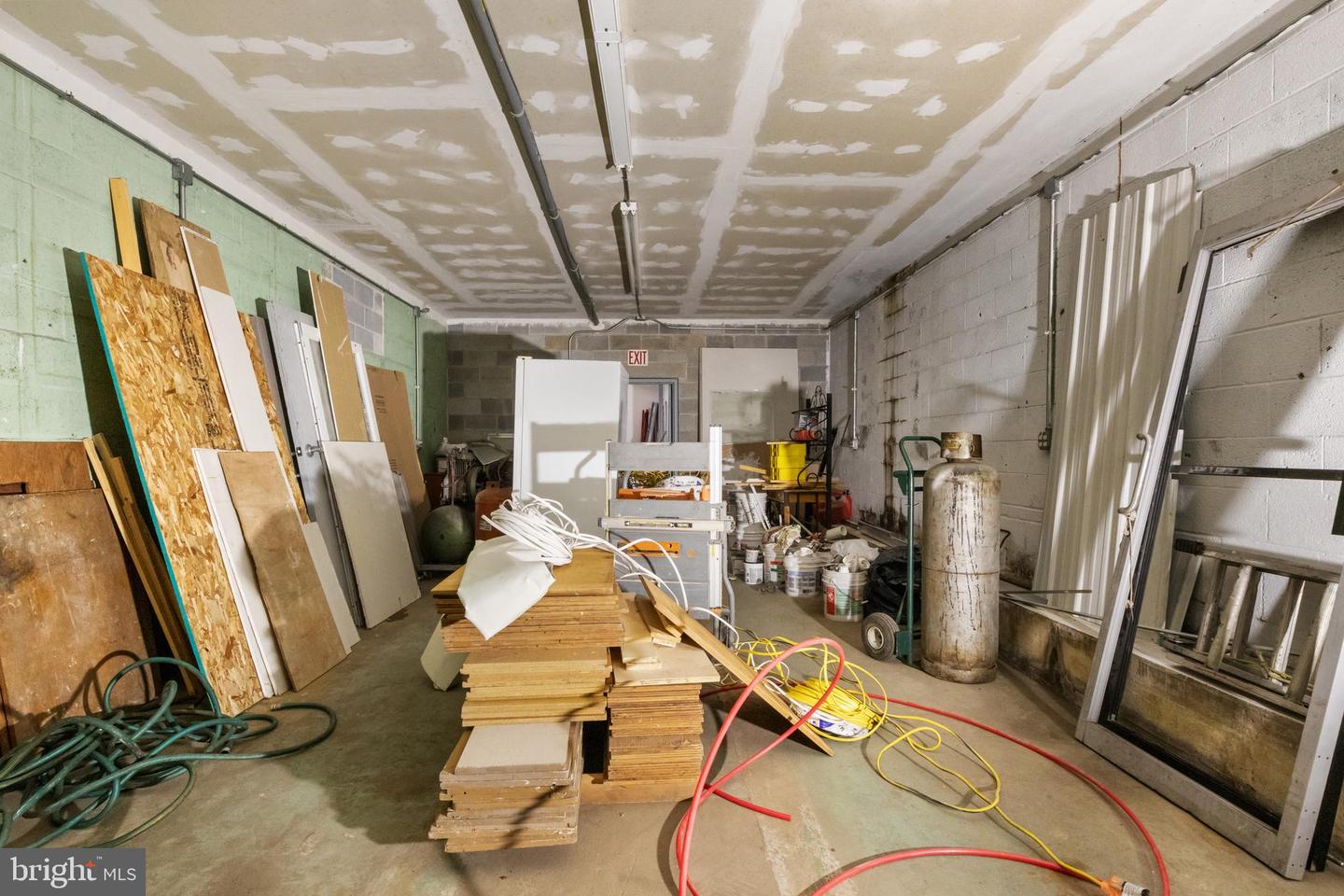 538-540 E Market St Property Photo 58